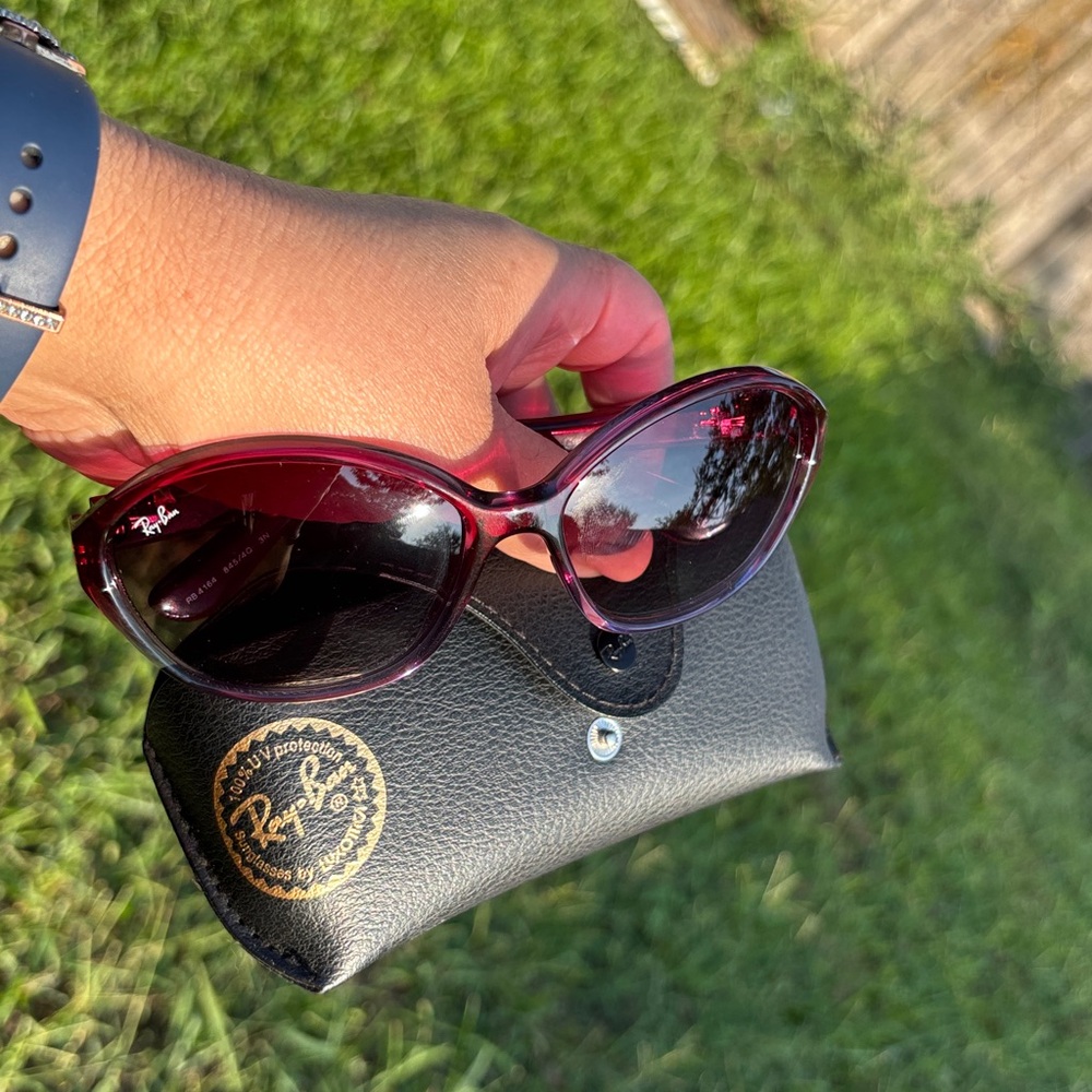 FINAL PRICE 🔥Ray-Ban Women's 💕light pink Sunglasses with case